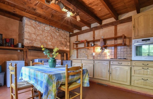 Biron House | Périgord house with private swimming pool in the middle of unspoiled nature.