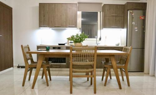 Heraklion Villa | Periopto Maisonette House