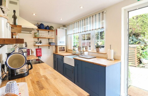 Barrow Upon Soar Cottage | Periwinkle Cottage