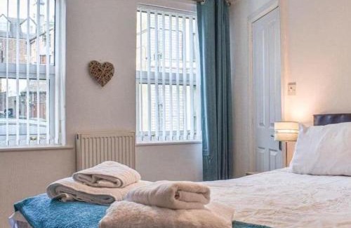 Whitby House | Periwinkle Cottage, Whitby