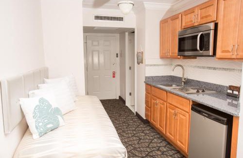 Cape May Hotel | Periwinkle Inn
