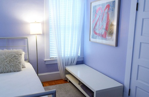 Mount Dora Bed & Breakfast | Periwinkle Room at Adora Inn - Sleeps 2