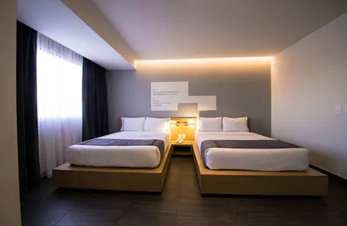 Downtown Guadalajara Hotel | Perla Central Hotel