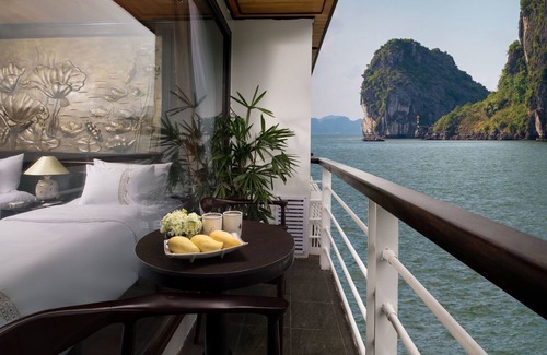 Hai Phong Boat Rental | Perla Dawn Sails