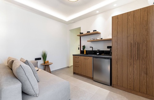 Agios Prokopios Apartment | Perla Hotel