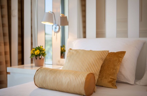 Rogoznica Resort | PERLA RESORT LUXURY APARTMENTS LOCATED ON CHARMING BEACH IN ROGOZNICA CROATIA