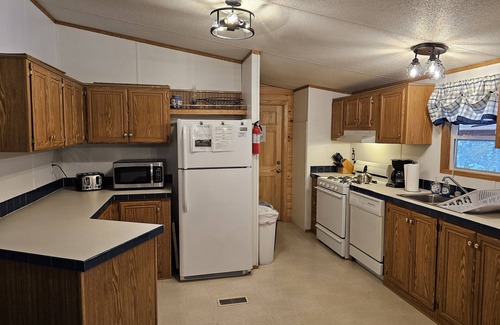 Pittsburg House | Perry Stream - Happy Corner Covered Bridge - Direct Snowmobile/ATV Access