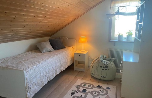 Kungsbacka House | Persgård lägenhet övervåning