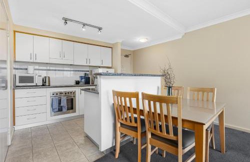 Perth Central Business District Apartment | Perth Family Getaway Pool & Parking