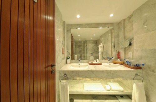 Peshawar Hotel | Peshawar Serena Hotel