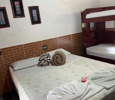 Pinheiral House | Pesque pague pousada do Carlinho