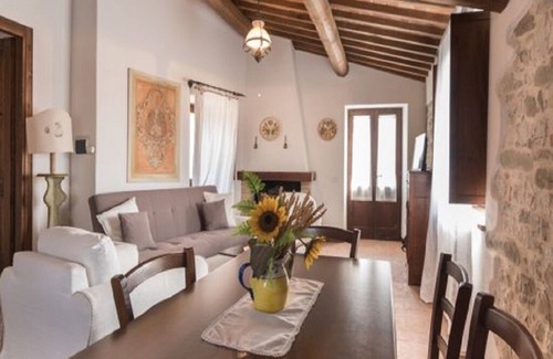 Todi Apartment | Pessoa Borgo Bianchini apartment