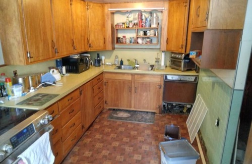 Cavendish Apartment | Pet and Family Friendly House in former General Store.