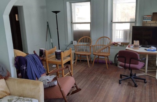 Cavendish Apartment | Pet and Family Friendly House in former General Store.