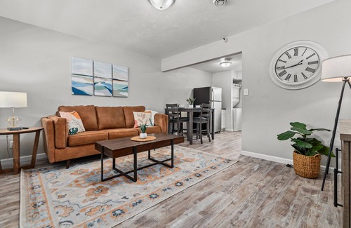 Appleton Apartment | Pet friendly - 2 Bedroom Apt
