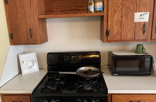 Alliance House | Pet Friendly 4 bedroom home in Alliance!
