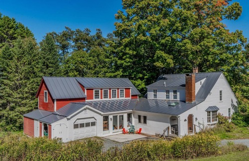West Hartford House | Pet-Friendly, 4BR Heart of VT | Hillside Farmhouse