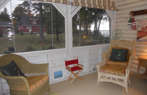Carp Lake Cottage | Pet-Friendly Acorn Cottage. nOur cottage is our home - you'll feel at home too!