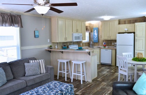 Navarre Cottage | Pet friendly, affordable vacation rentals
