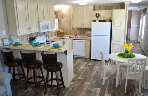 Navarre Cottage | Pet friendly, affordable vacation rentals