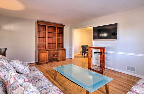 Hybla Valley House | Pet-Friendly Alexandria Getaway w/ Fire Pit!