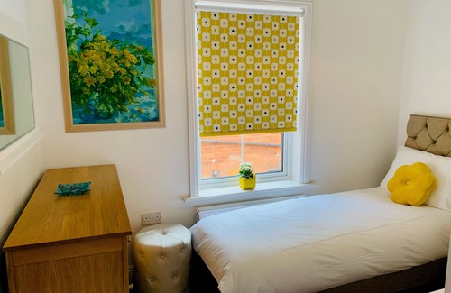 Swanage House | Pet Friendly and sleeps 4