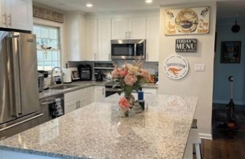 Hillsmere House | Pet Friendly Annapolis Cottage that Backs Up to Stunning Quiet Waters Park!