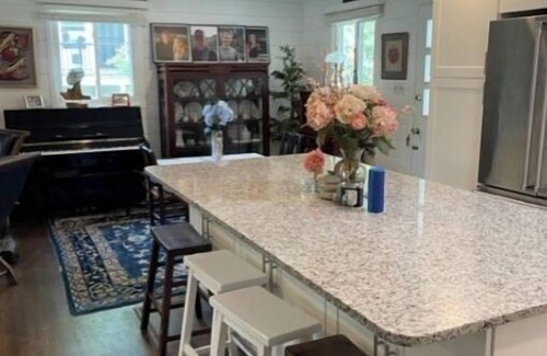 Hillsmere House | Pet Friendly Annapolis Cottage that Backs Up to Stunning Quiet Waters Park!