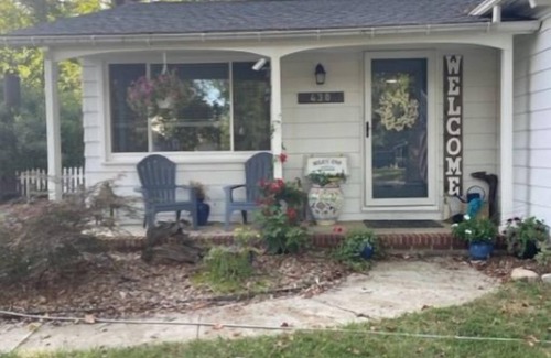 Hillsmere House | Pet Friendly Annapolis Cottage that Backs Up to Stunning Quiet Waters Park!