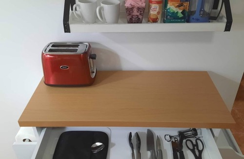 West New York Apartment | Pet Friendly Apartment minutes from NYC!