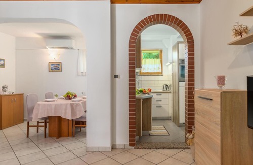 Zambratija Apartment | Pet friendly apartment in Zambratija