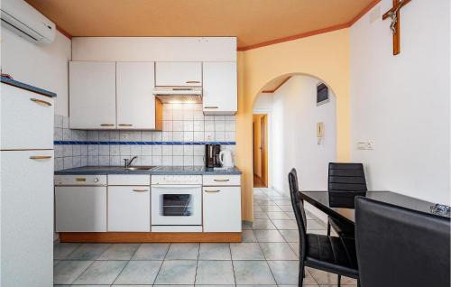 Đuba Apartment | Pet Friendly Apartment In Duba