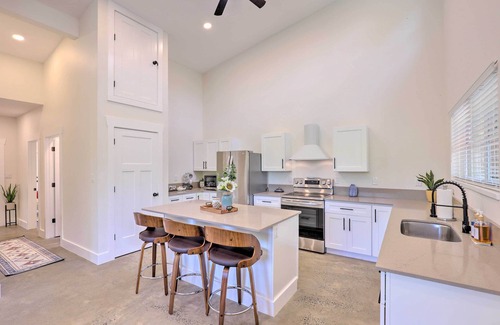 Woodfin House | Pet-Friendly Asheville Retreat w/Hot Tub