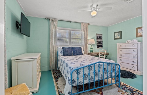 Cherry Grove Beach House | Pet Friendly Beach House, Short Walk To Beach + FREE DAILY ACTIVITIES!