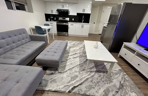 Calgary House | Pet Friendly - Basement by the Airport (Open all summer, ask for details)