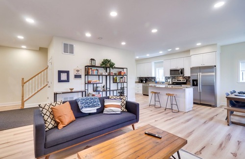 Mount Jackson House | Pet-Friendly Basye Vacation Rental w/Fireplace!