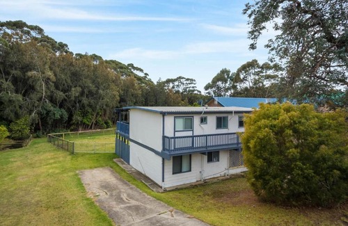 Kianga House | Pet friendly Beach House at Kianga