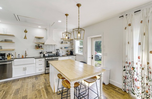 Canaan House | Pet-Friendly Berkshires Home: 1 Mi to New Lebanon
