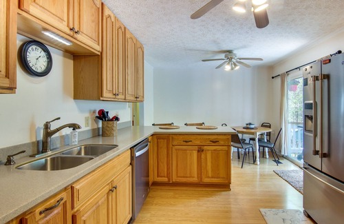 Ridgecrest House | Pet-Friendly Black Mountain Vacation Home w/Deck