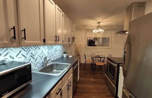 North Central Edmonton House | *Pet Friendly* Brewery District 1 Bdrm Hideout