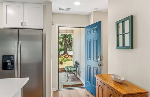 Pigeon Point House | Pet-Friendly Bungalow Near Parris Island, Downtown Waterfront & Parks