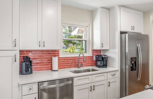 Pigeon Point House | Pet-Friendly Bungalow Near Parris Island, Downtown Waterfront & Parks