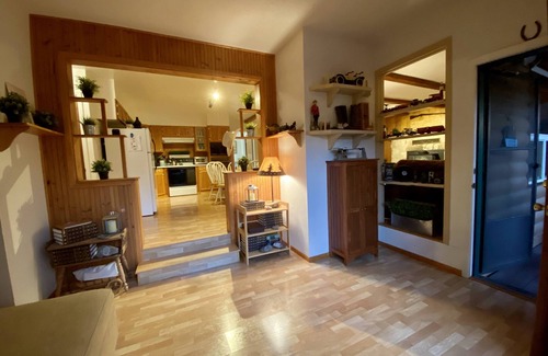 Kohls Ranch Cabin | Pet-friendly cabin by the creek backing forest service