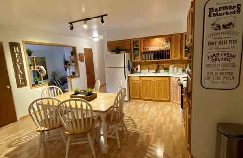 Kohls Ranch Cabin | Pet-friendly cabin by the creek backing forest service