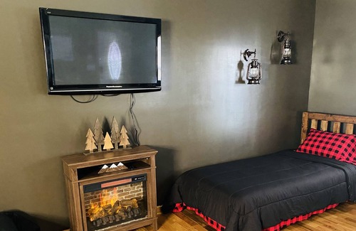 La Follette Cabin | Pet-Friendly Cabin located by Norris Lake