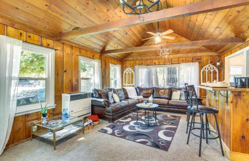 Crestline House | Pet-Friendly California Abode with Fenced-In Yard!