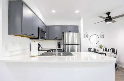 Paradise Valley Village Apartment | Pet Friendly & Chic Design w/Private Yard