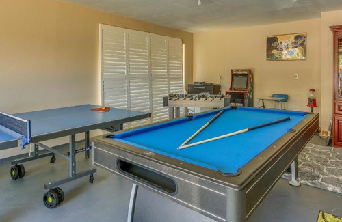 Yosemite Lakes House | Pet-Friendly Coarsegold Vacation Rental with Deck!