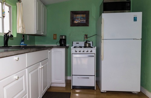 Baywood-Los Osos Cottage | Pet Friendly Cottage