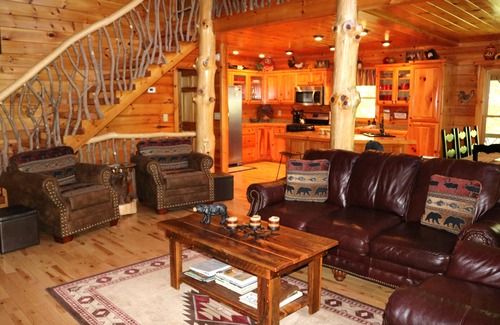 Blairsville Cabin | Pet Friendly - Double-Decker Dock - Beautiful View